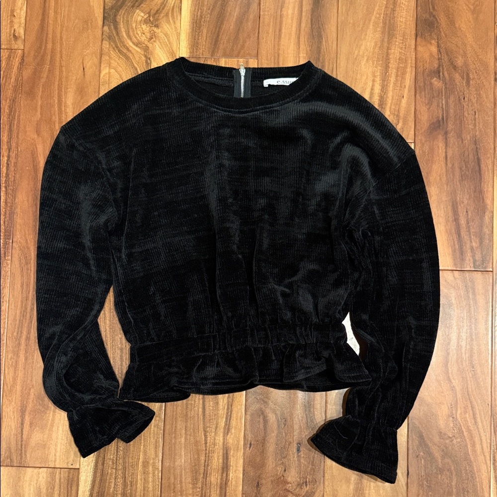 Essue Black Velvet Crew Neck Sweater
